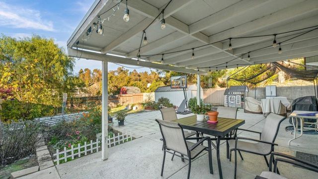 9144 Fanita Rancho Rd, Santee, CA 92071