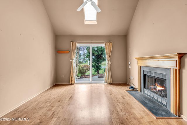 8 Harte Court, Freehold, NJ 07728