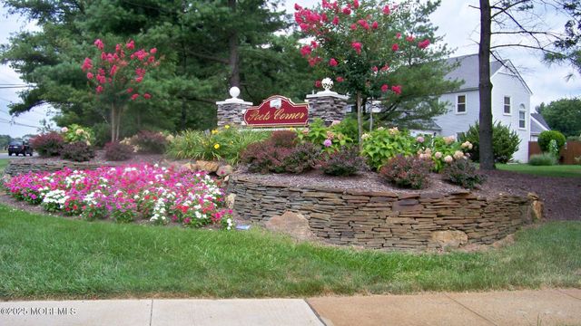 8 Harte Court, Freehold, NJ 07728