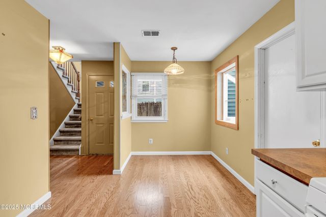 8 Harte Court, Freehold, NJ 07728