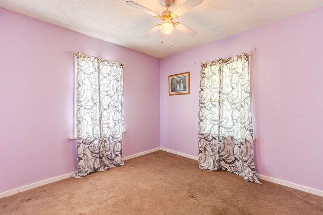 1109 N 9th Street, Salina, KS 67401