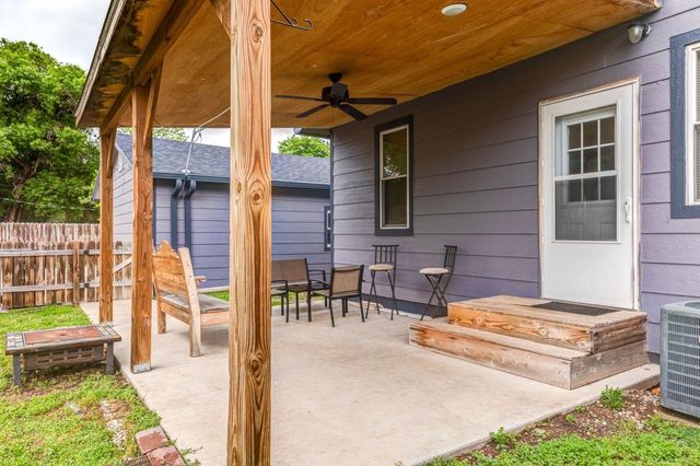 1109 N 9th Street, Salina, KS 67401