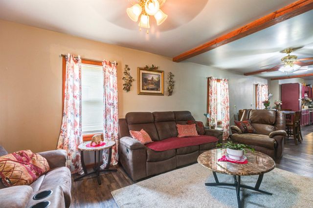 1109 N 9th Street, Salina, KS 67401