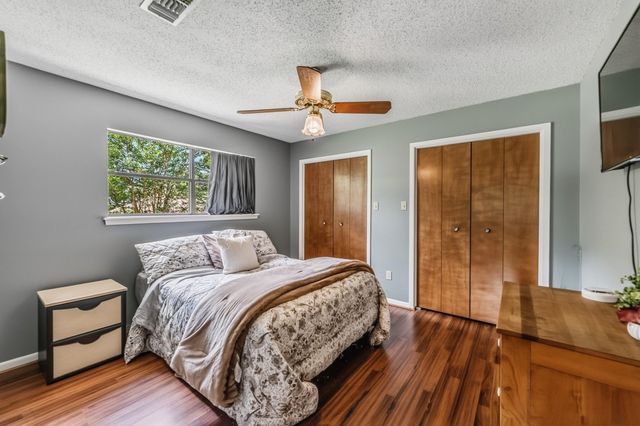 610 Green Hills Drive, Huntsville, TX 77340