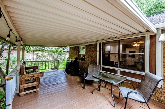 610 Green Hills Drive, Huntsville, TX 77340