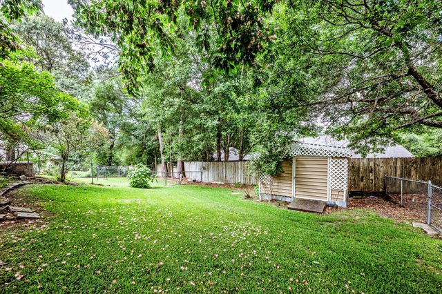 610 Green Hills Drive, Huntsville, TX 77340