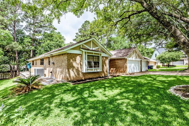 610 Green Hills Drive, Huntsville, TX 77340