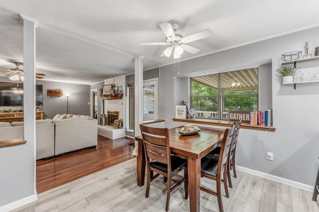 610 Green Hills Drive, Huntsville, TX 77340