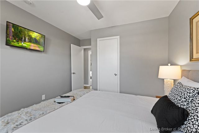 724 Parkwood Drive, Clarksville, IN 47129