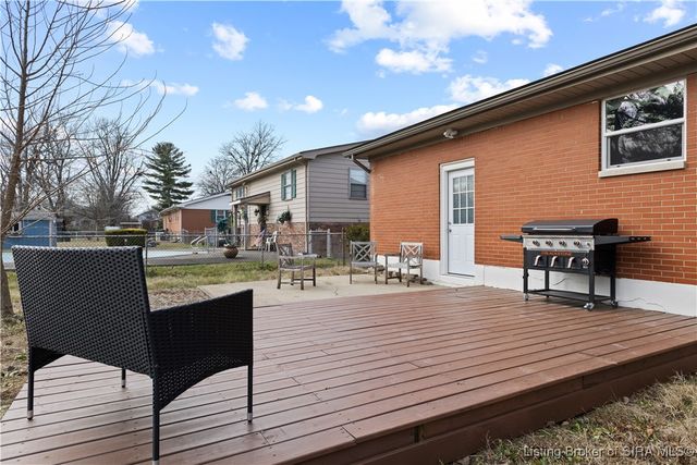 724 Parkwood Drive, Clarksville, IN 47129
