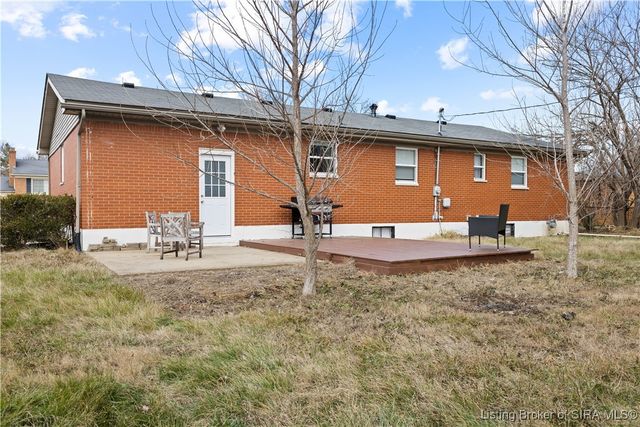724 Parkwood Drive, Clarksville, IN 47129