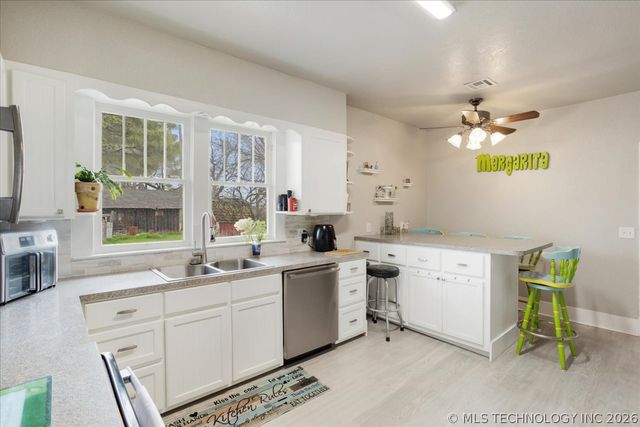 305 S Church, Mead, OK 73449