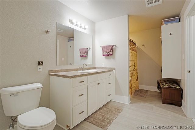 305 S Church, Mead, OK 73449