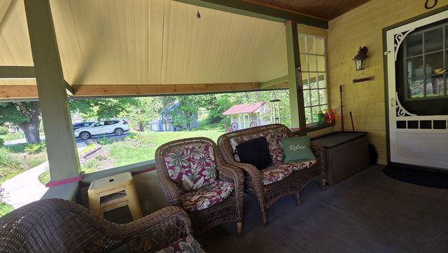 1329 Hancock AVENUE, Vandergrift, PA 15690