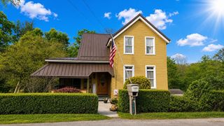 1329 Hancock AVENUE, Vandergrift, PA 15690