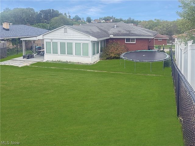 240 Fernwood Avenue, Weirton, WV 26062
