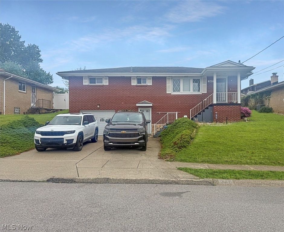 240 Fernwood Avenue, Weirton, WV 26062