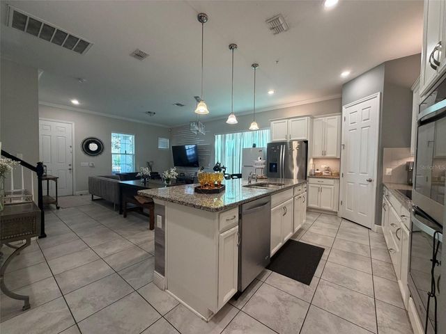 8272 BRYCE CANYON AVENUE, Windermere, FL 34786