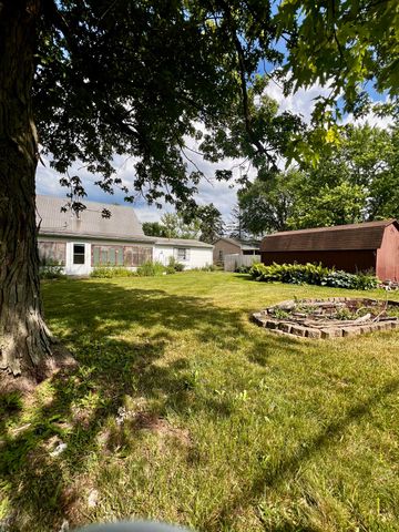772 Imperial Road, Valparaiso, IN 46385