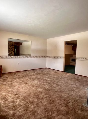 772 Imperial Road, Valparaiso, IN 46385