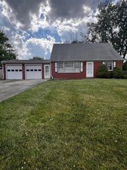 772 Imperial Road, Valparaiso, IN 46385