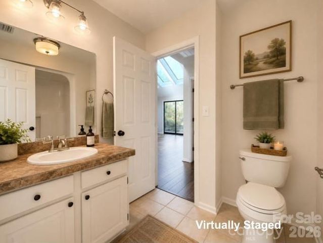 1754 12th Street NE, Hickory, NC 28601