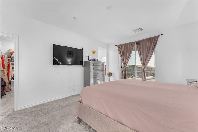 8879 Roadrunner Ravine Street, Las Vegas, NV 89166