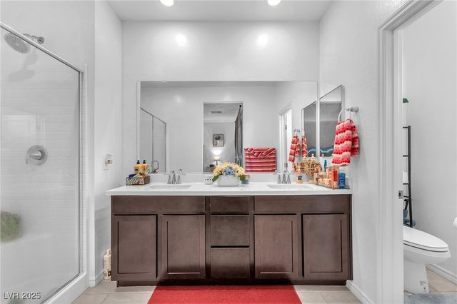 8879 Roadrunner Ravine Street, Las Vegas, NV 89166