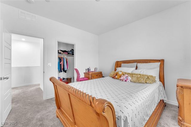 8879 Roadrunner Ravine Street, Las Vegas, NV 89166