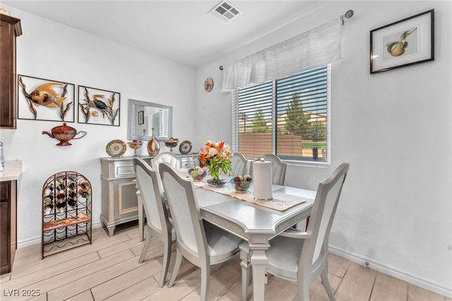 8879 Roadrunner Ravine Street, Las Vegas, NV 89166