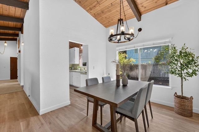 1800 Quail Hollow Road, Ben Lomond, CA 95005