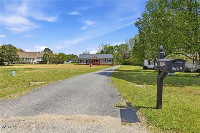 3909 La Varra Drive, Clayton, NC 27520