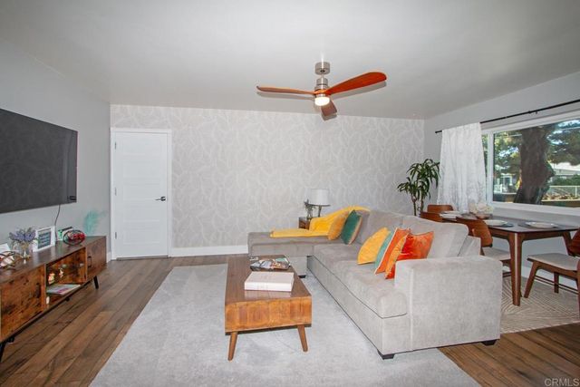 907 California Street, Oceanside, CA 92054