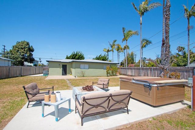 907 California Street, Oceanside, CA 92054