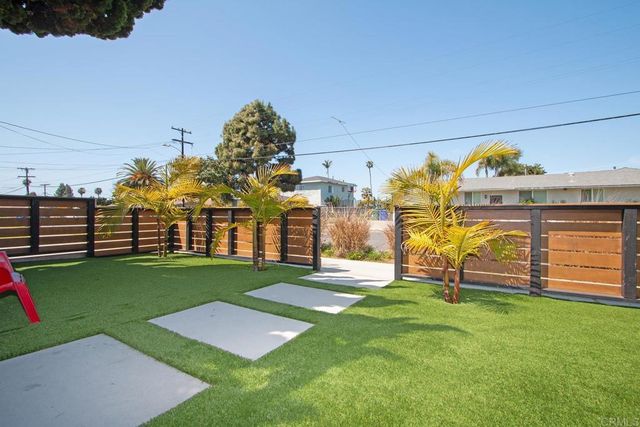 907 California Street, Oceanside, CA 92054
