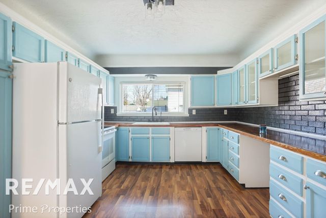 151 E Main Street, Otisville, MI 48463