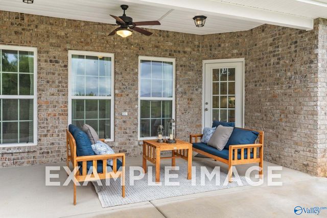 827 Ronnie Drive SE, Hartselle, AL 35640