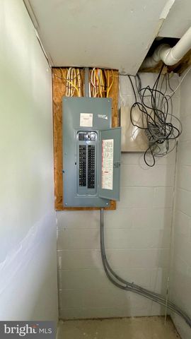 1731 OVERBROOK AVE, Paulsboro, NJ 08066
