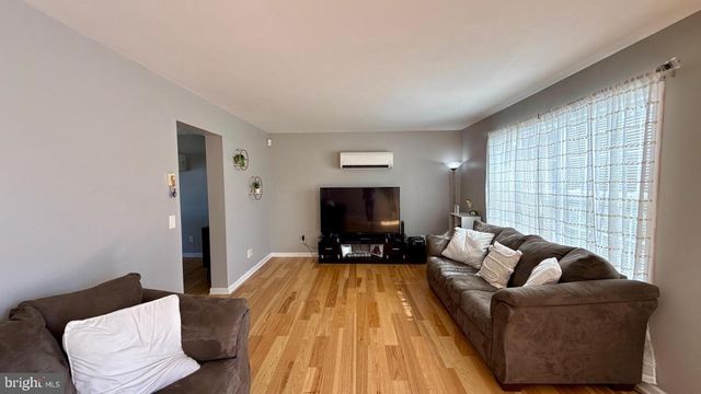 1731 OVERBROOK AVE, Paulsboro, NJ 08066