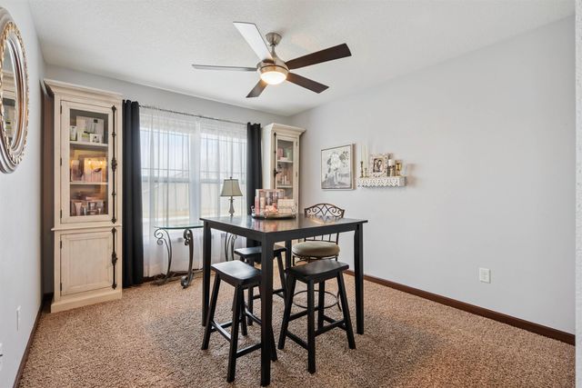 1506 Hummingbird Circle, Waterloo, IA 50702