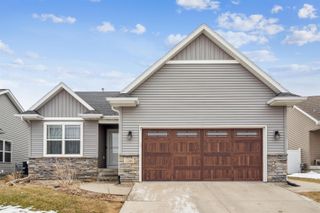 1506 Hummingbird Circle, Waterloo, IA 50702