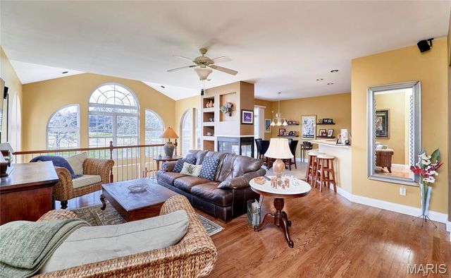 184 Bear Creek Drive, Wentzville, MO 63385