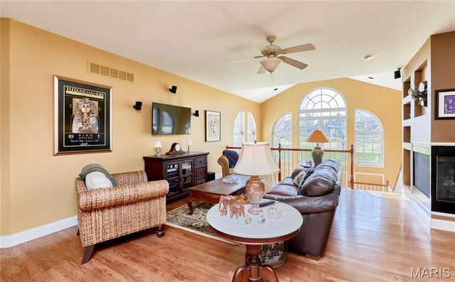 184 Bear Creek Drive, Wentzville, MO 63385