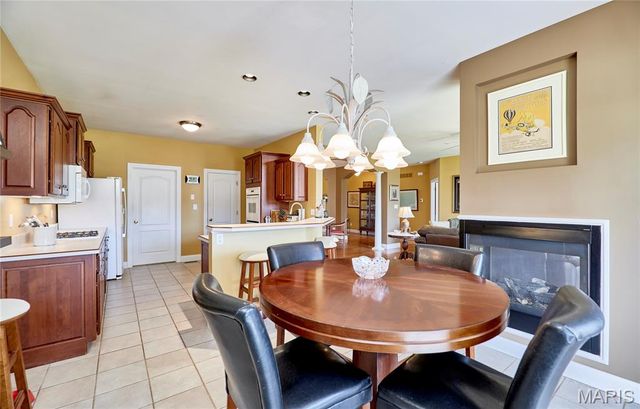 184 Bear Creek Drive, Wentzville, MO 63385