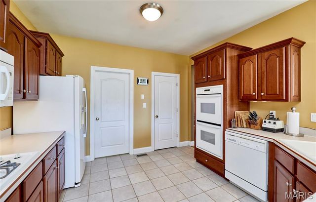 184 Bear Creek Drive, Wentzville, MO 63385