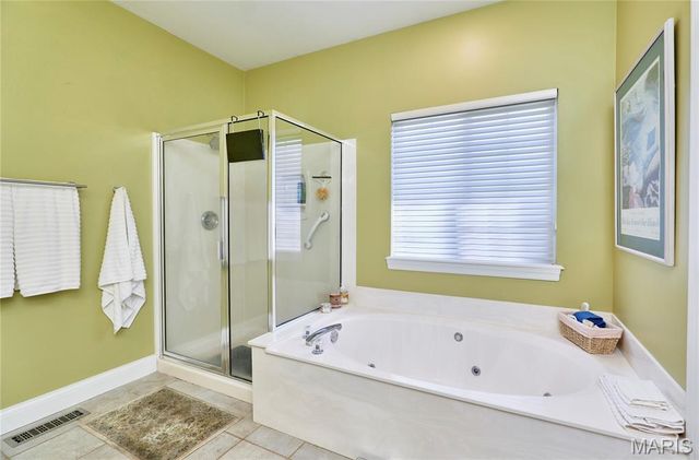 184 Bear Creek Drive, Wentzville, MO 63385