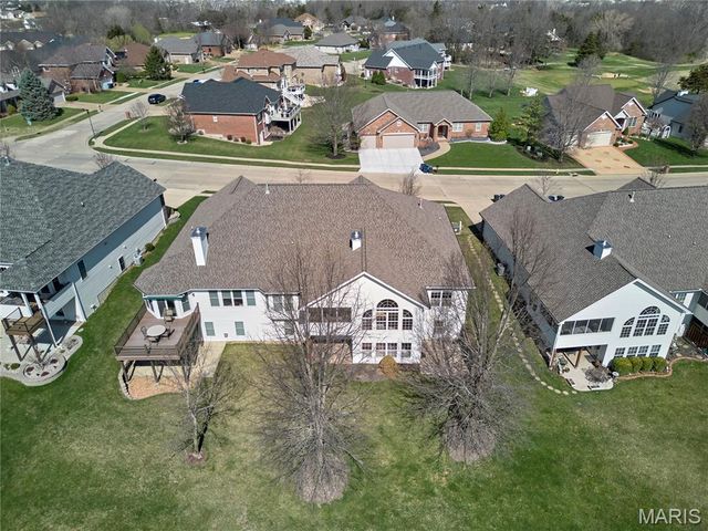 184 Bear Creek Drive, Wentzville, MO 63385
