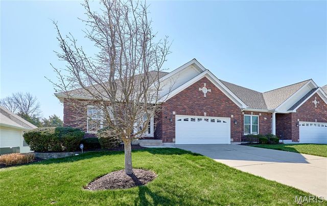184 Bear Creek Drive, Wentzville, MO 63385