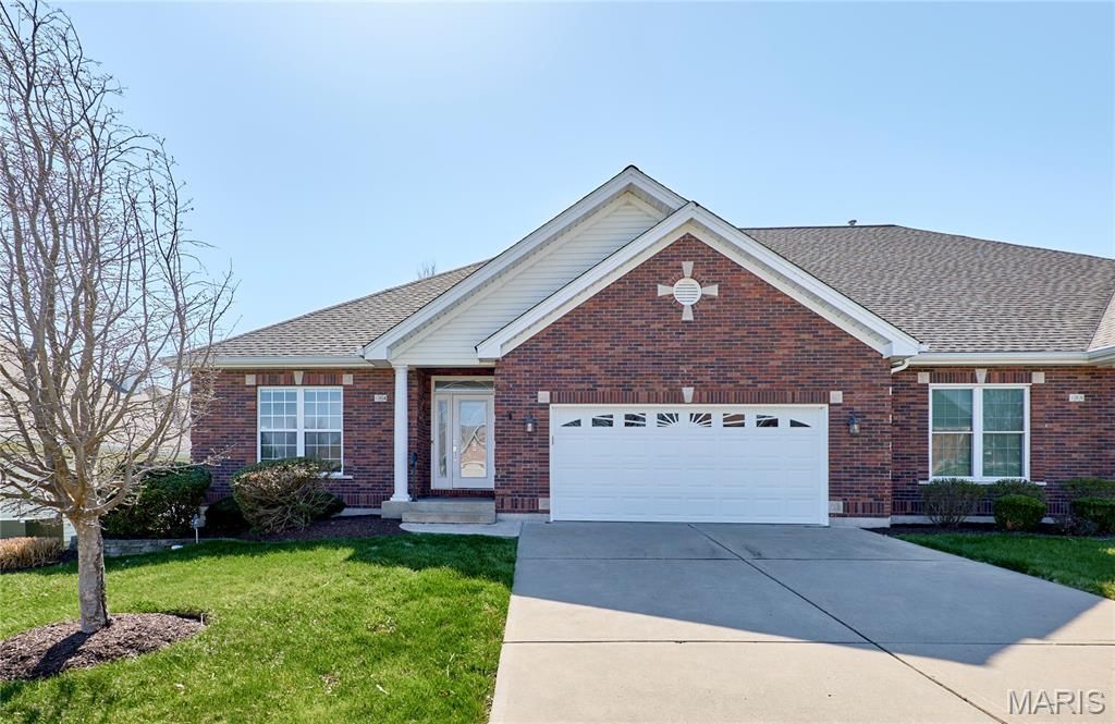 184 Bear Creek Drive, Wentzville, MO 63385