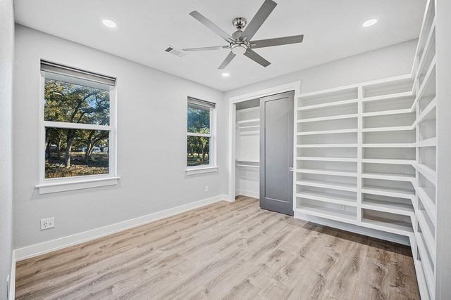 21603 Thomas CV, Lago Vista, TX 78645